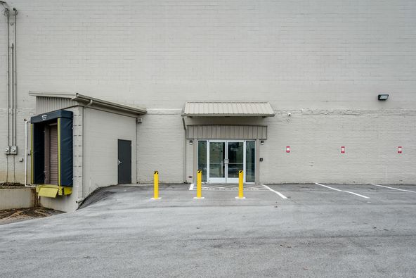 221 W Bockman Way, Sparta, TN 38583